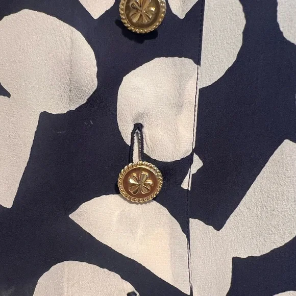 2PC Set CHANEL blouse & skirt set! Gorgeous - Picture 9 of 16